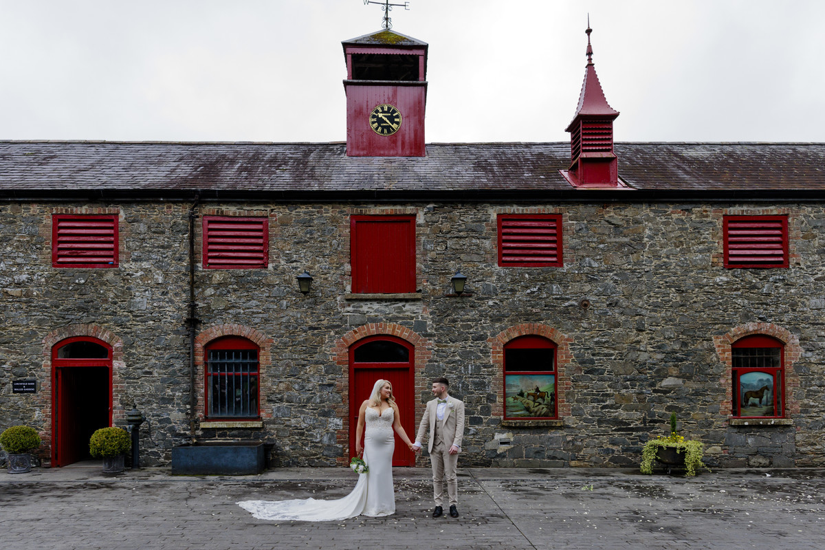 wedding photographer larchfield estate