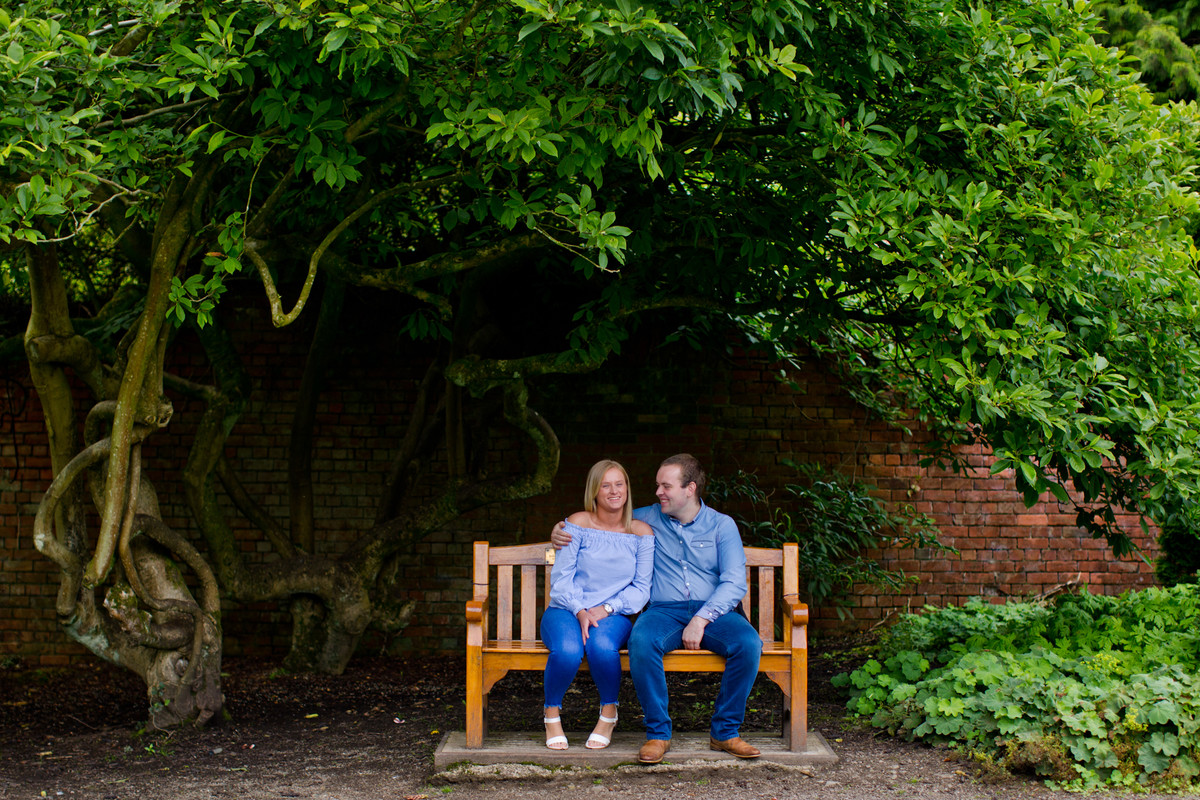 engagement photography sarah and gavin in Lady Dixon Park 