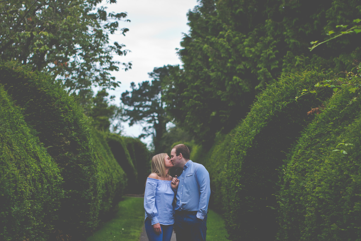 engagement photography sarah and gavin in Lady Dixon Park 