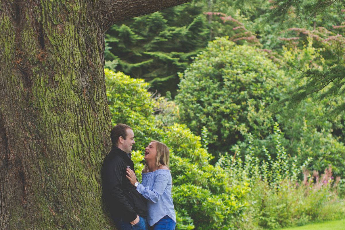 engagement photography sarah and gavin in Lady Dixon Park 