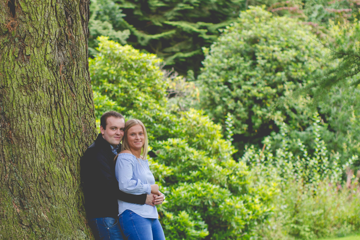 engagement photography sarah and gavin in Lady Dixon Park 