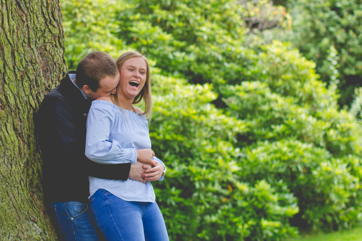 engagement photography sarah and gavin in Lady Dixon Park 