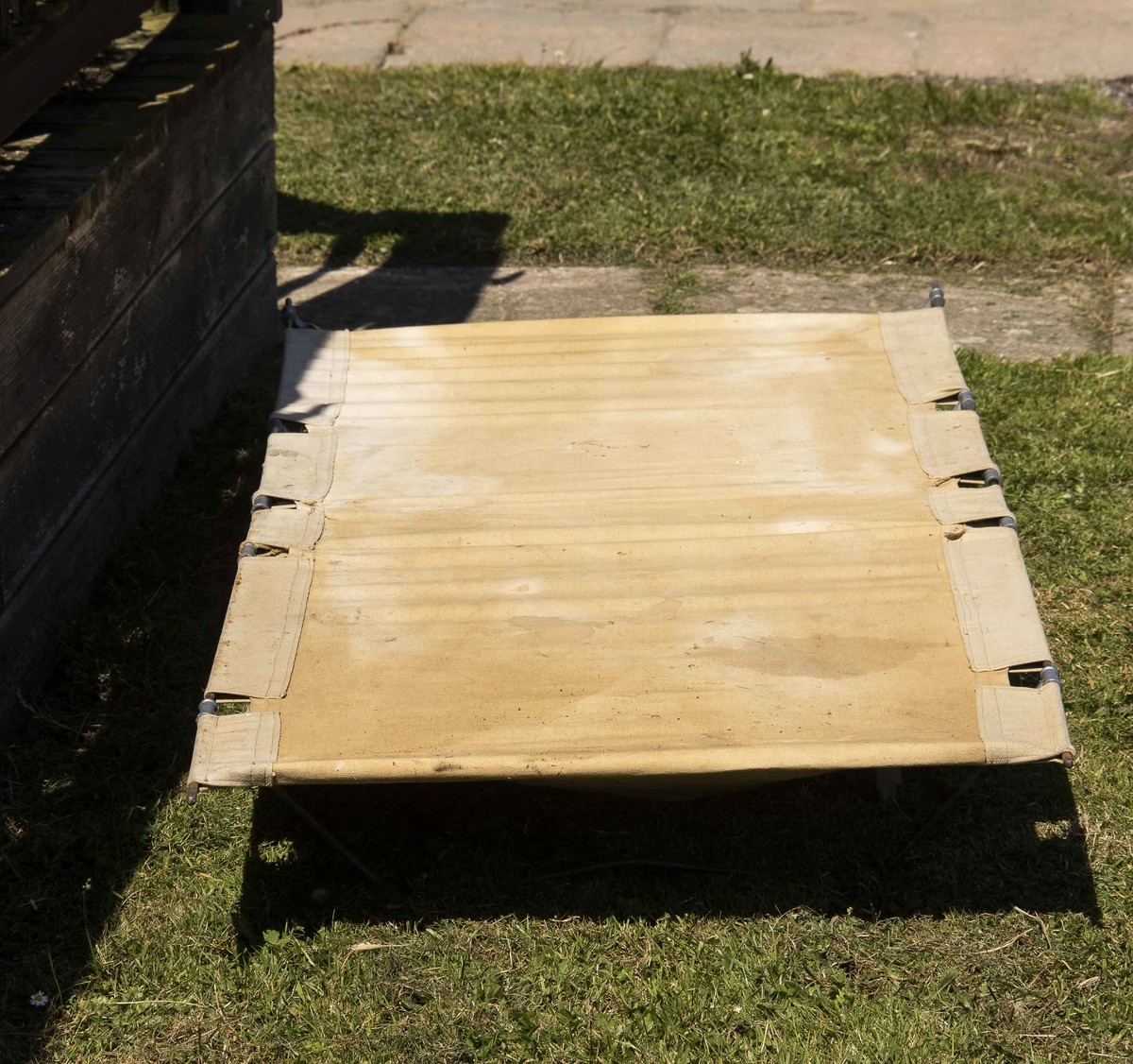 camp bed
