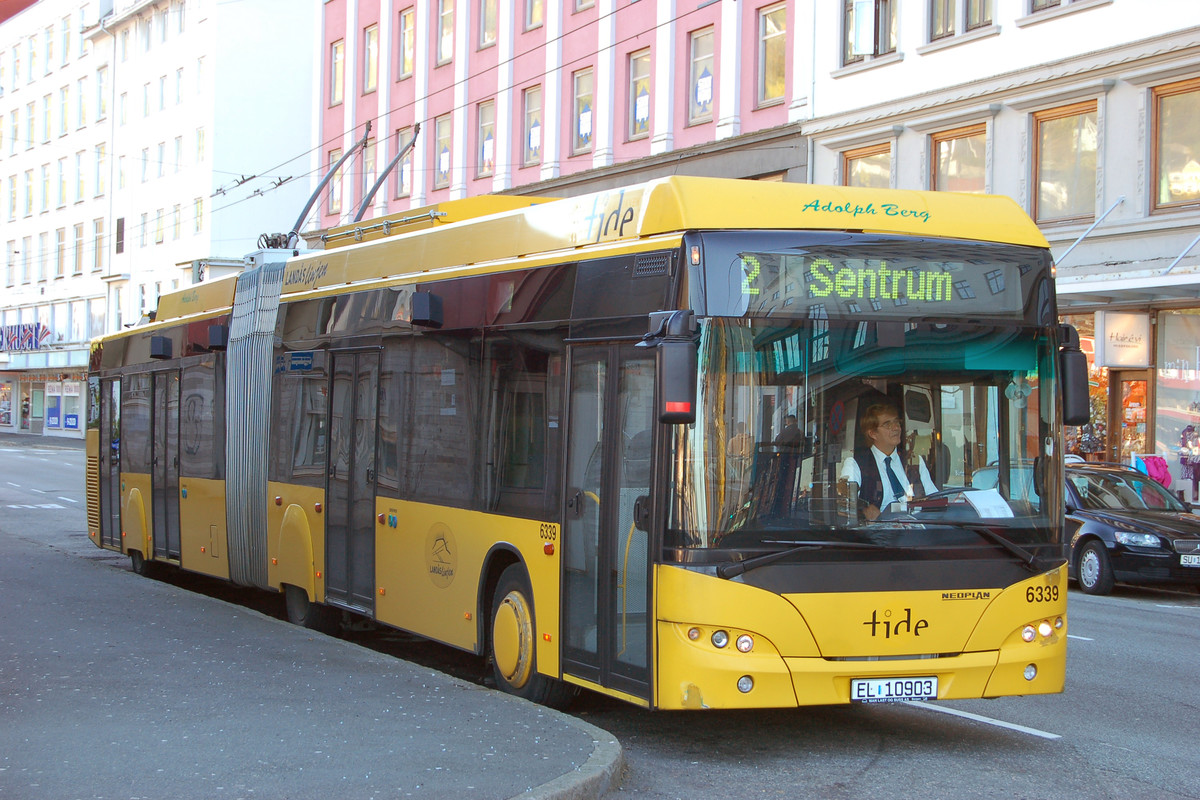 Modern articulated trolleybus in Bergen