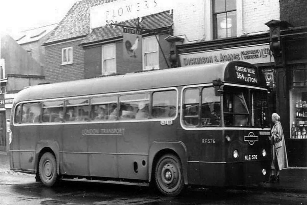 London Transport Country RF at Luton